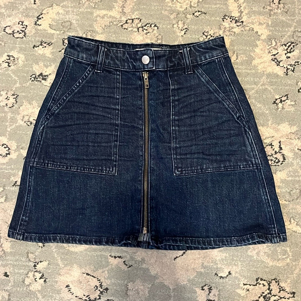 Madewell Denim skirt- size 24